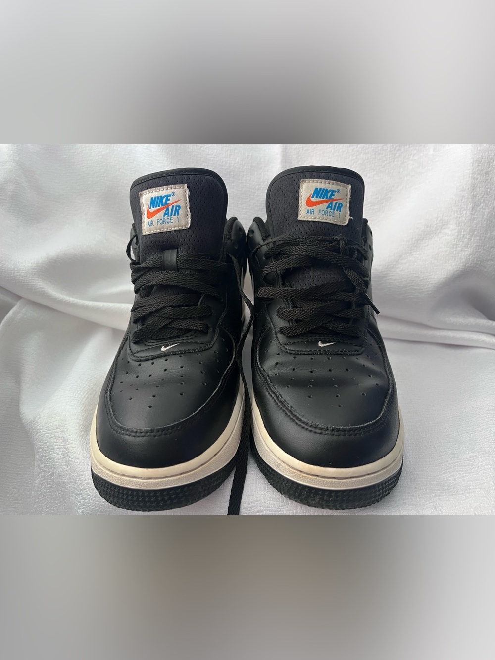Nike Air Force 1’07 with a Blue Label size 9